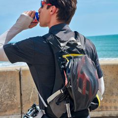 伯希和戶(hù)外休閑登山包男女騎行徒步雙肩包運(yùn)動(dòng)旅行野營(yíng)防潑水